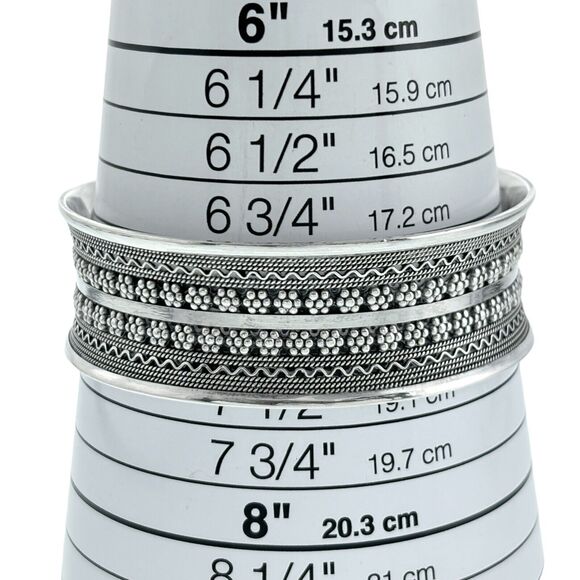 Vintage Silver Tone Textured Floral Detail Cuff Bracelet 7.25" - Picture 7 of 9